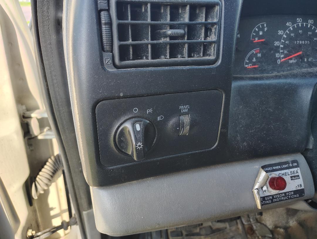 2003 FORD F650 Super Duty - Image 8